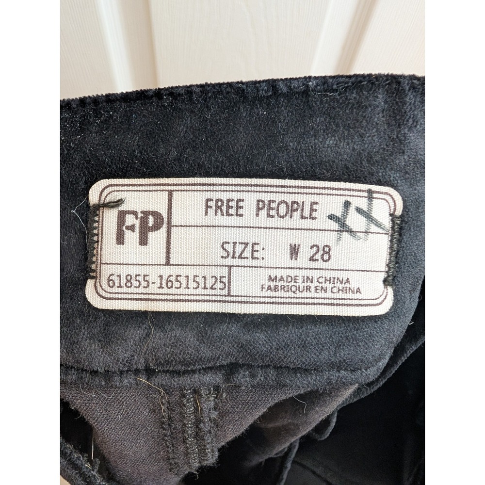 Free People‎ Velvet Corduroy Mini Skirt Womens Black O-Ring Zip Front - Size 28 - Picture 2 of 6